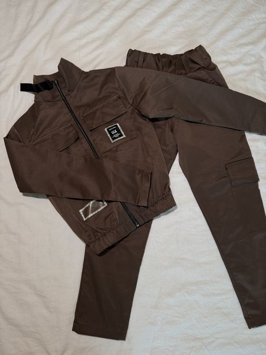 Спортивний костюм на дівчинку