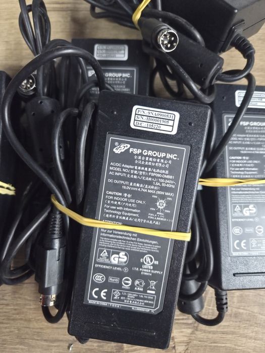 Зарядка зарядное блок живлення FSP 19v/4.7a 90w 4pin для POS терміналу