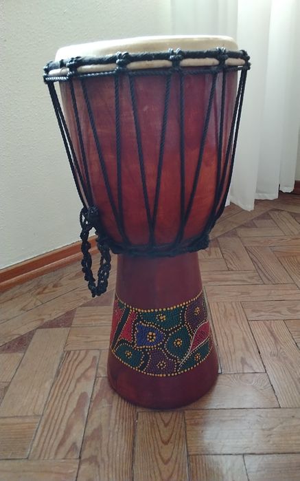 Djanbé, instrumento musical africano