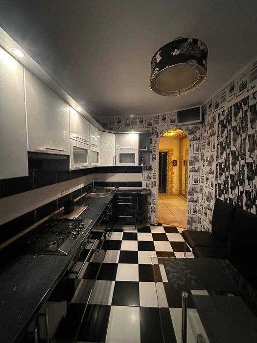 Двокімнатна квартира з ремонтом біля парку Незнайко. Ірпінь