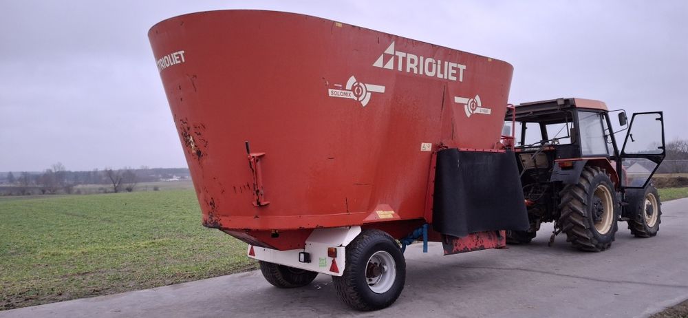 Wóz paszowy trioliet 16m³