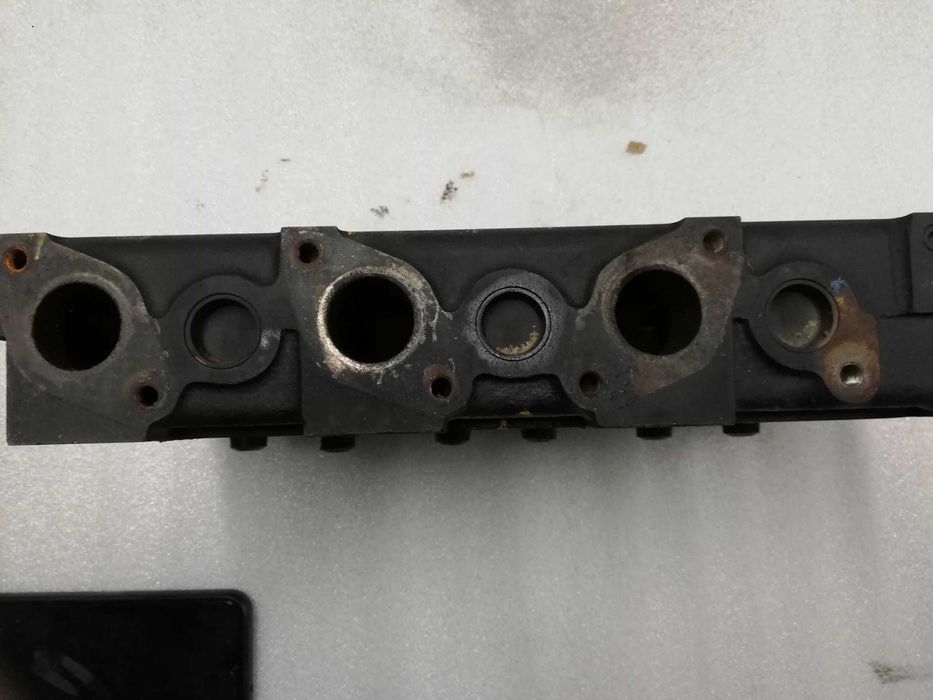 Cabeça motor Daedong T2600 para reparar