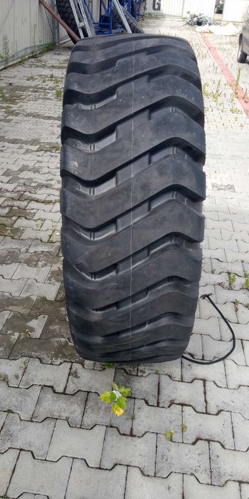 opona 17.5-25 TL    20PR  ładowarka równiarka mocna  8250 kg nośności