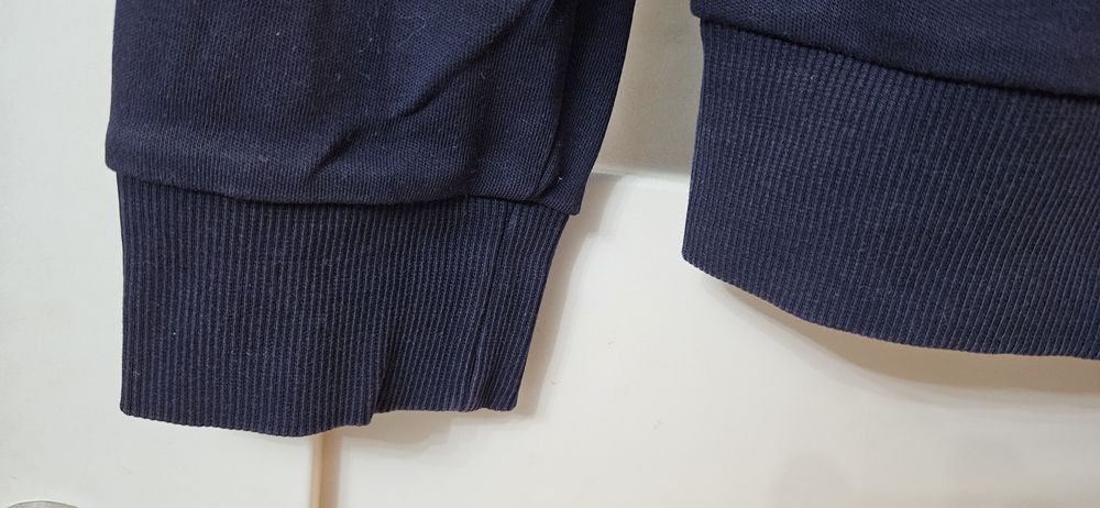 Hugo boss bluza L  piękna granatowa super fason nowa edycja limitowana  nie gucci armani tommy