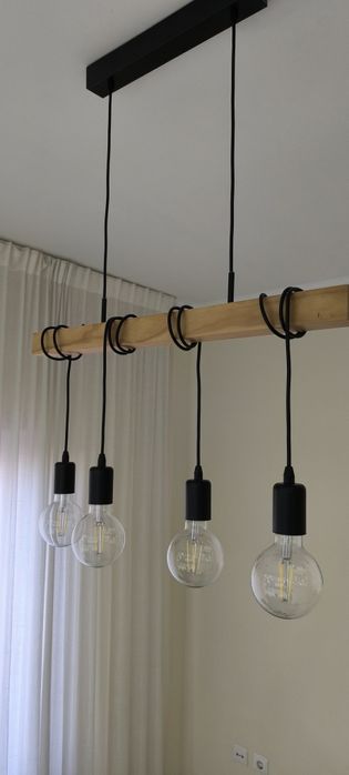 Candeeiro 4 lâmpadas