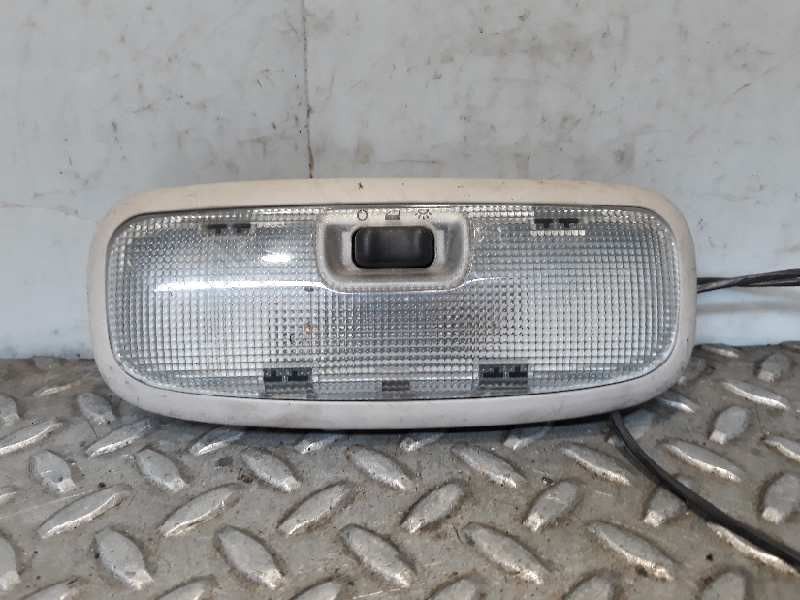 LUZ INTERIOR FORD FOCUS II SEDÁN 1.6 TI 115CV 1596CC