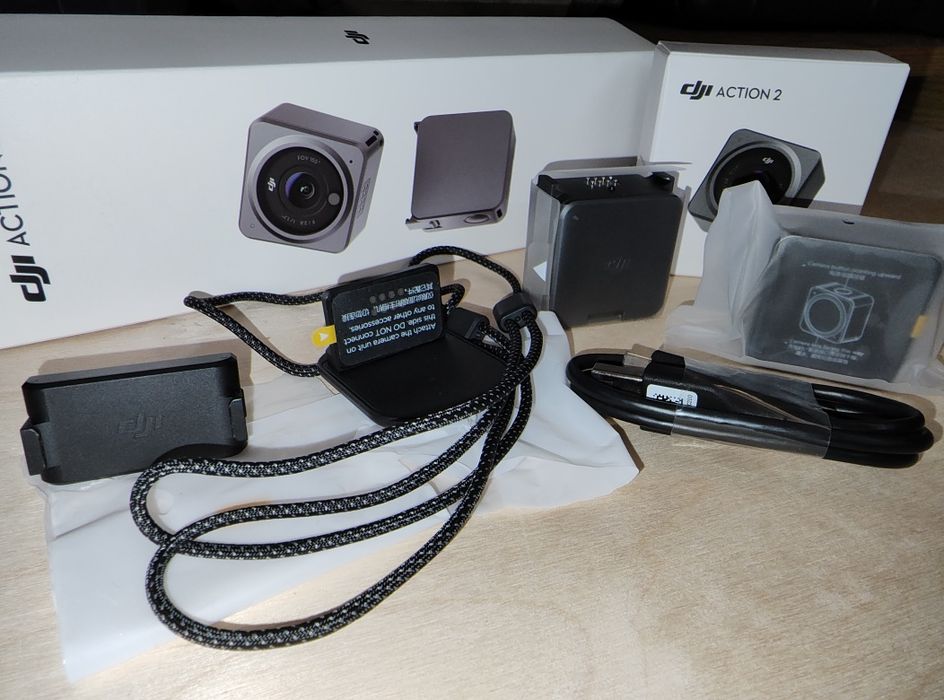 Sprzedam nową DJI Action 2 Power Combo.