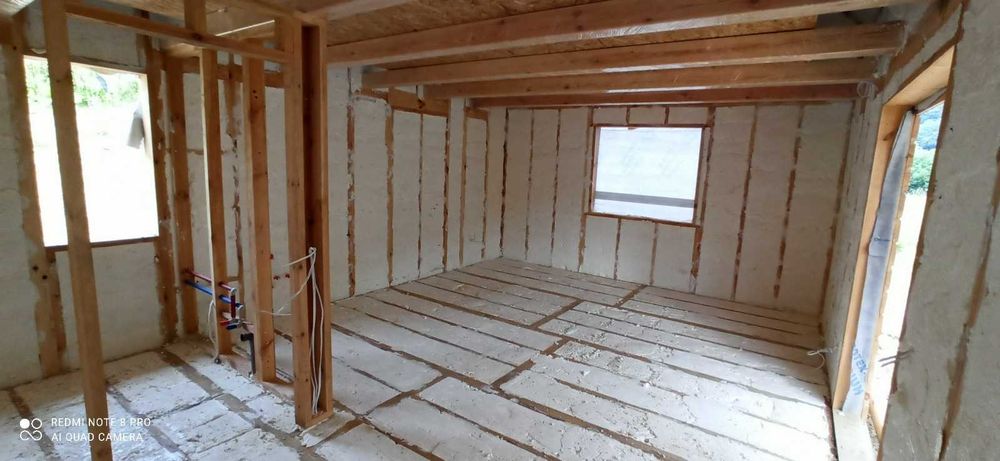 Piana PUR, Ocieplenie poddasza, ocieplanie piana, izolacja pianką