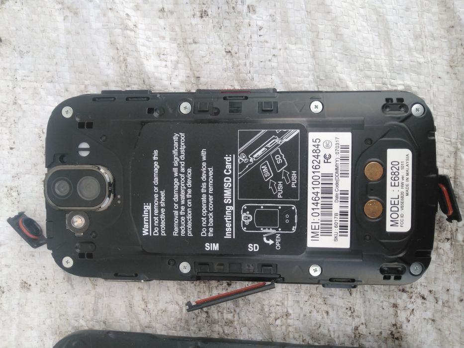 Смартфон Kyocera DuraForce Pro E6820