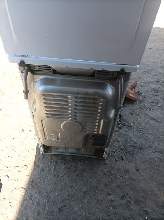 Продам газовую плиту indezit