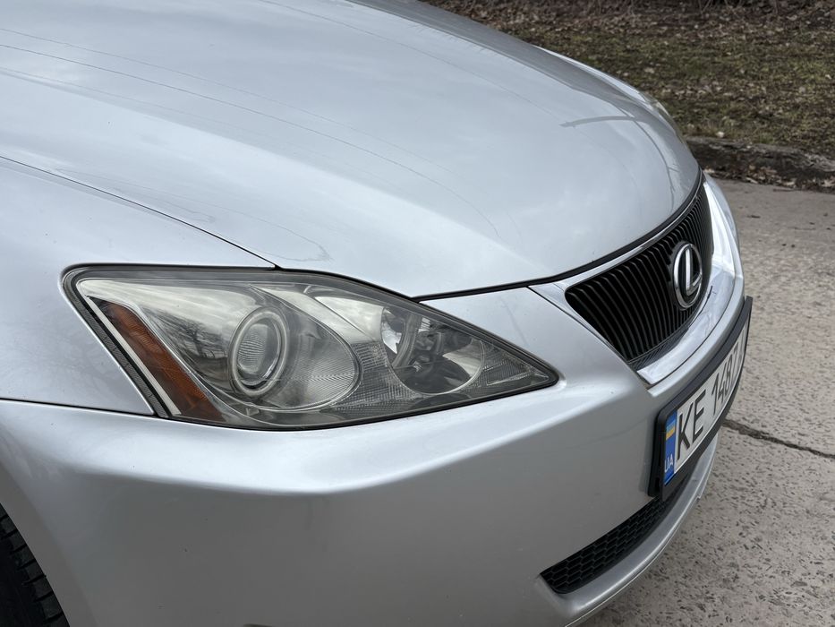 Шикарный Lexus IS 250