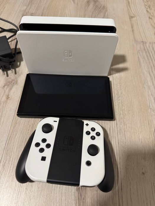 Nintendo Switch OLED 128GB