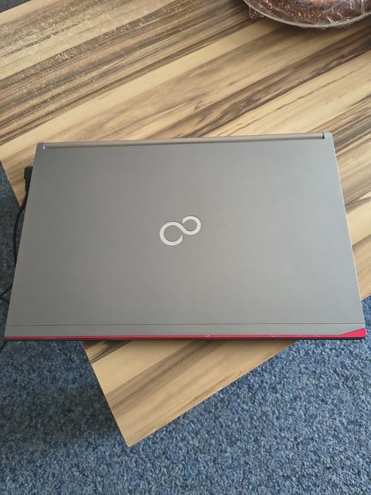 Laptop Fujitsu Lifebook E756