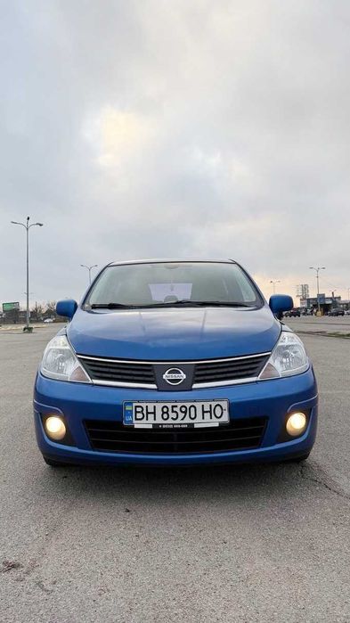 Nissan Tiida 1,6 АВТОМАТ 2008 год (на климате)