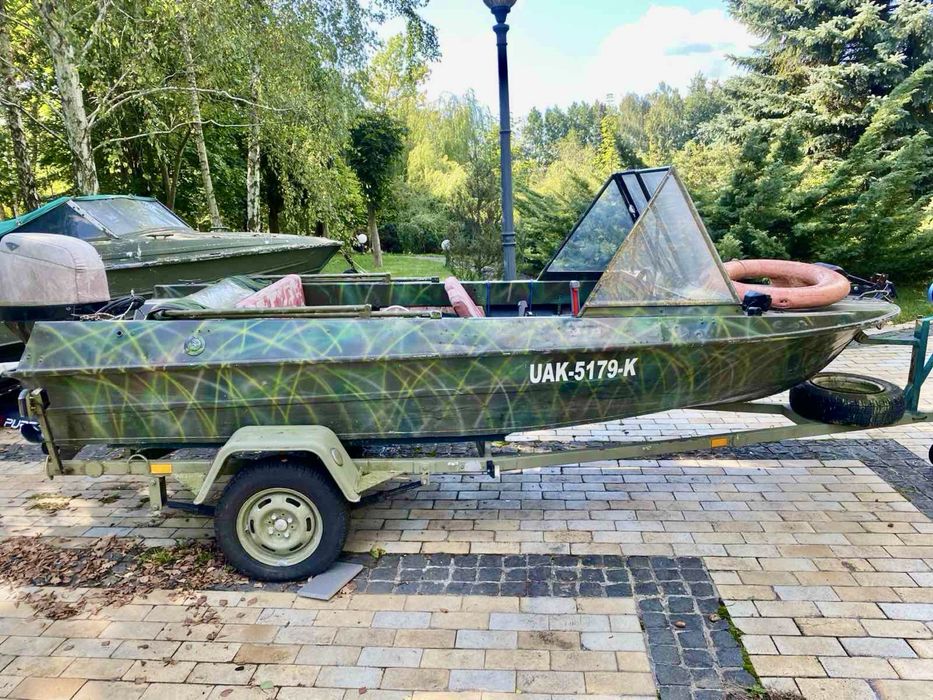 Продам моторний човен «Крим» + двигун Suzuki 50 к.с. + лафет (повний комплект)