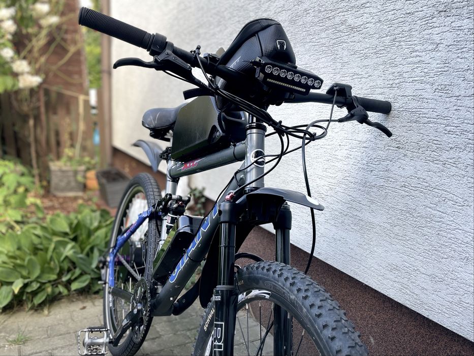 Rower elektryczny full-suspension