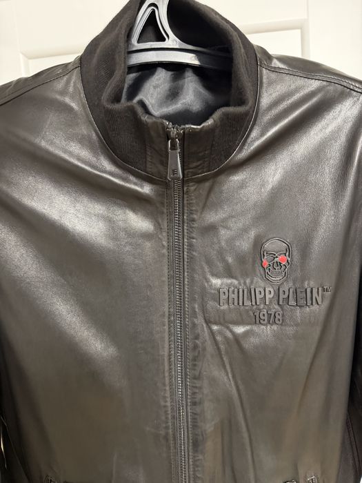 Продам шріряну курточку