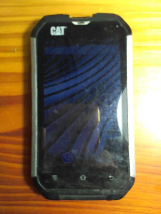 продам мобільний телефон Cat B15
