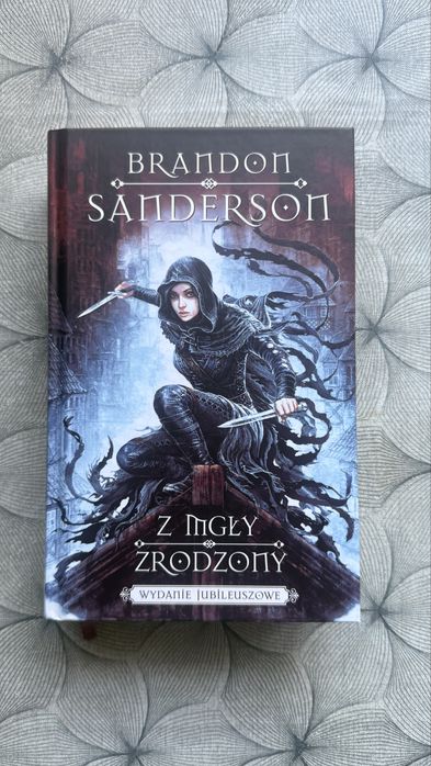 Z mgły zrodzony - Brandon Sanderson NOWA NIECZYTANA