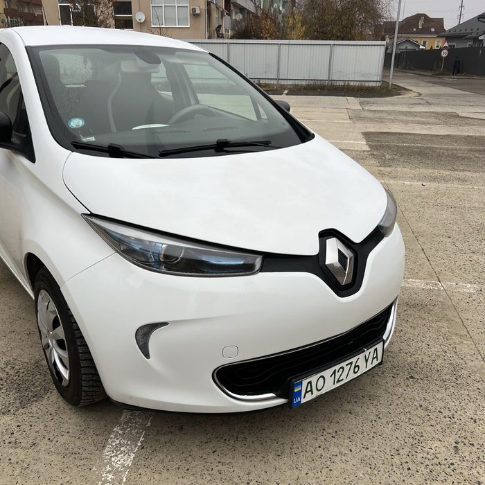 Renault zoe 41 kwt 2019. Запас ходу 300км