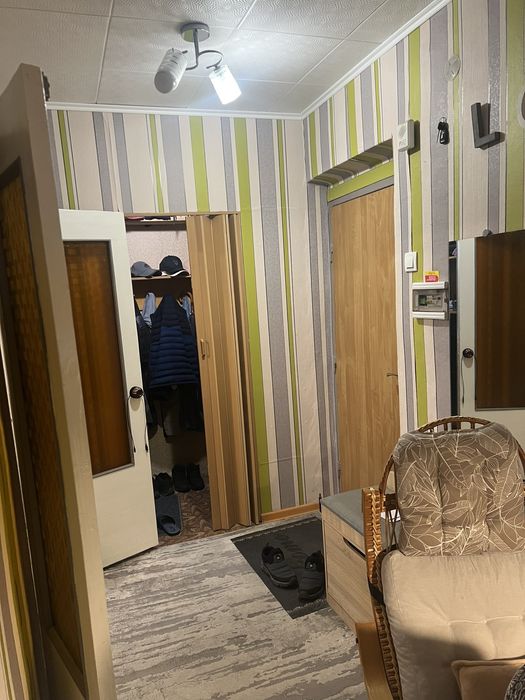 Продам 4 кімн. квартиру