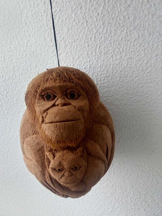 Artesanato - Macaco feito em coco