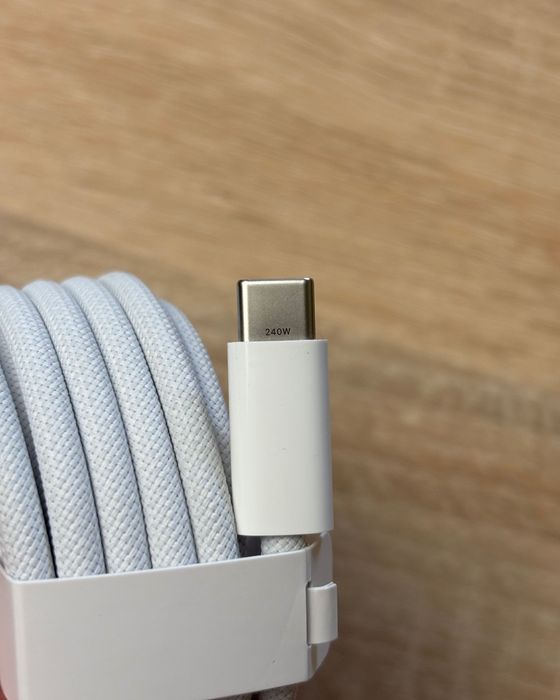 Кабель шнур оригінал A2794 2 м Type-C to Type-C 240w MacBook, iPad