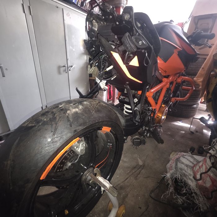 KTM 1290 superduke 2022