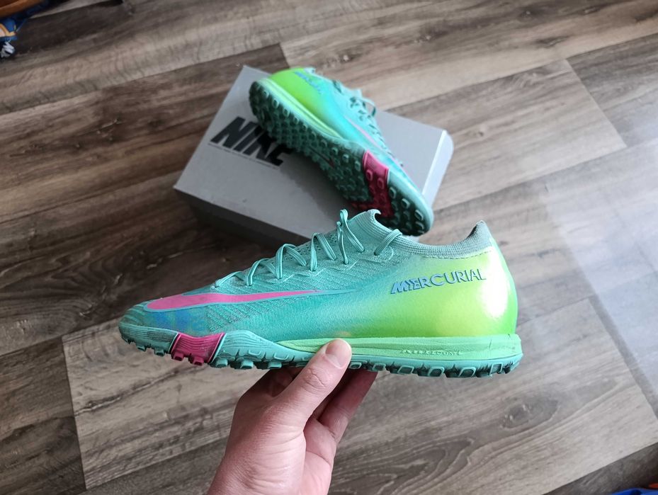 Сороконожки Nike Mercurial