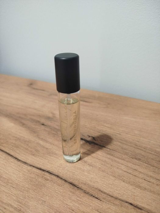 Perfumetka Avon Far Away splendoria