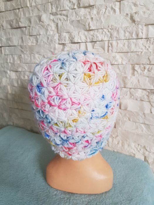 Czapka Handmade kolorowa lekka wygodna i ciepła