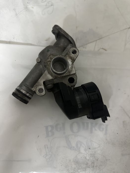 Zawór EGR  BMW E87 E88 E82 E90 E92 2.0i bmw