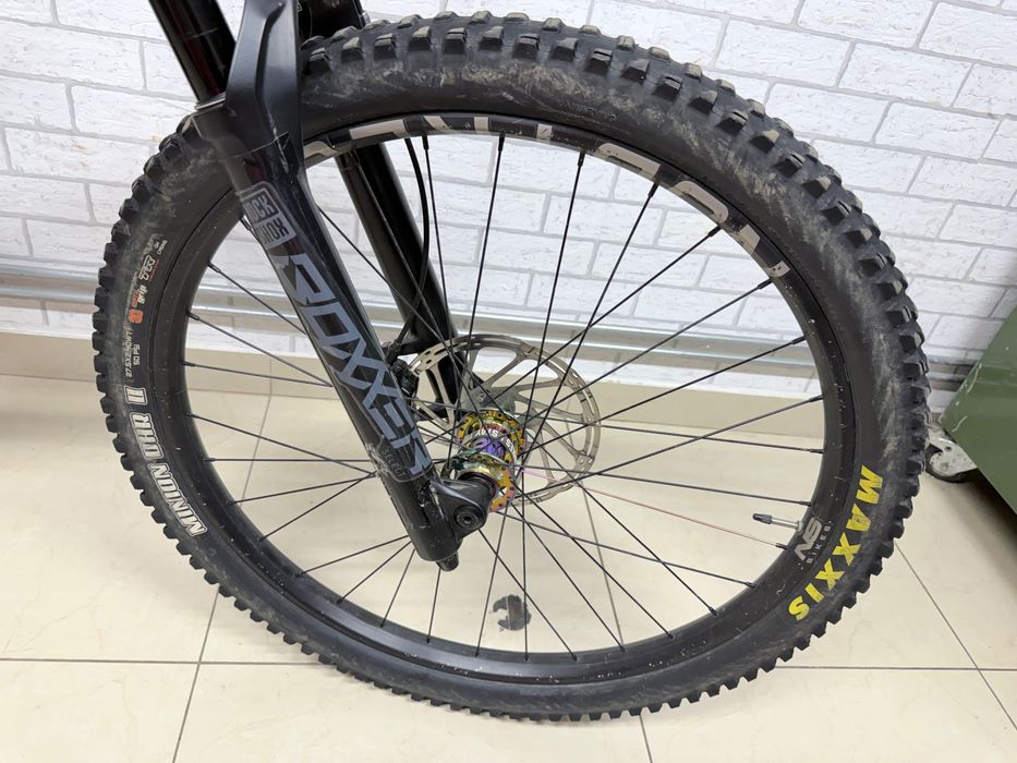 Rower downhill NS FUZZ 27,5" DH w rozmiarze M 052