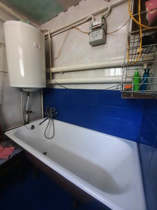 Продаж будинку біля міста