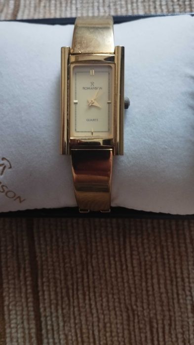 Продам часы Romanson