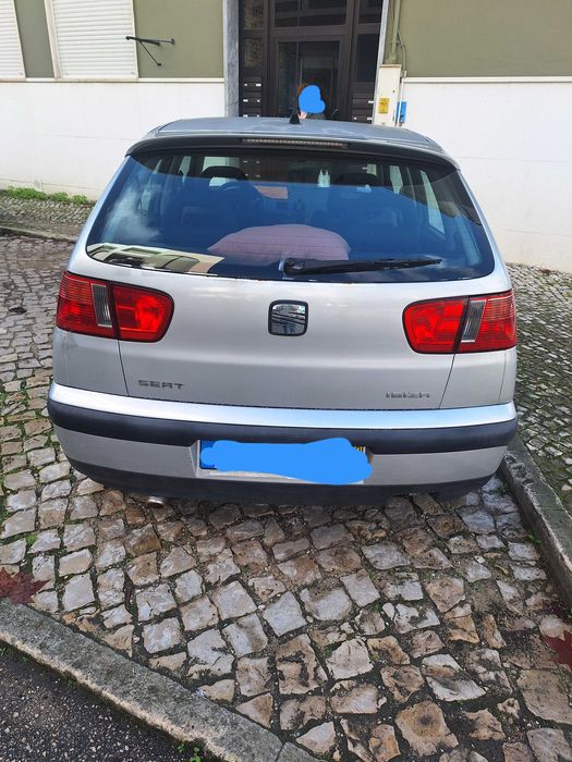 Seat ibiza em bom estado usado