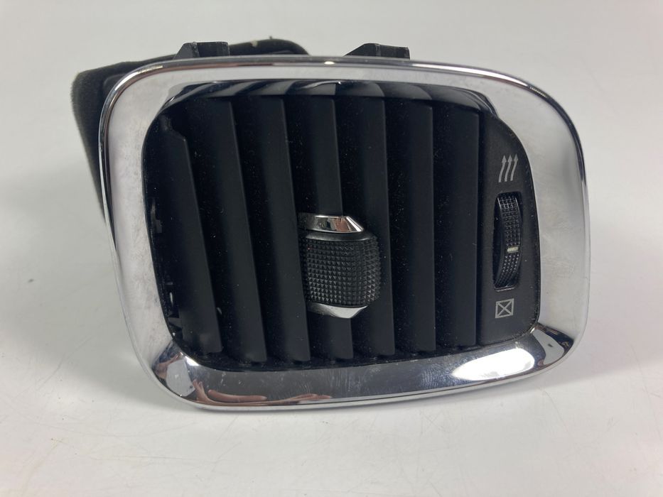 Dodge Durango 2014-20 kratka nawiewu deski rozdzielczej