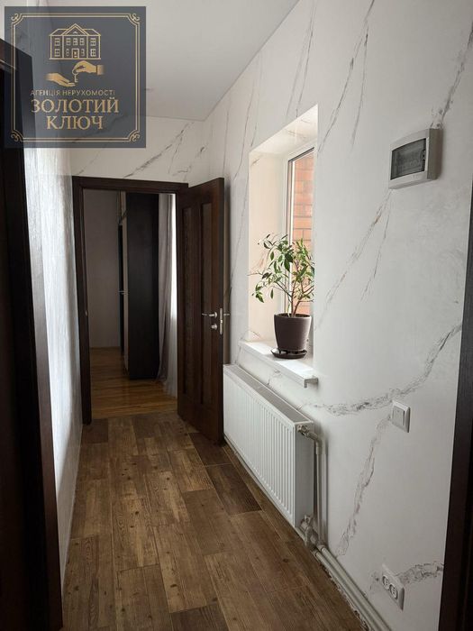 Продам двоповерховий будинок