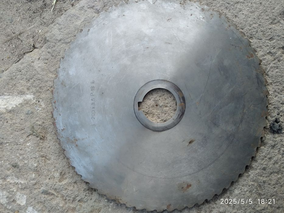 Продам фрези отрізні