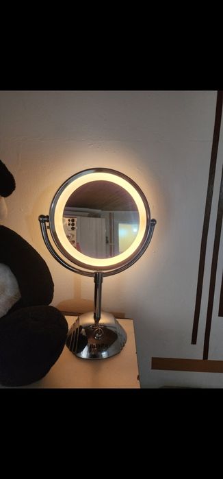 Зеркало косметическое Baby Liss .