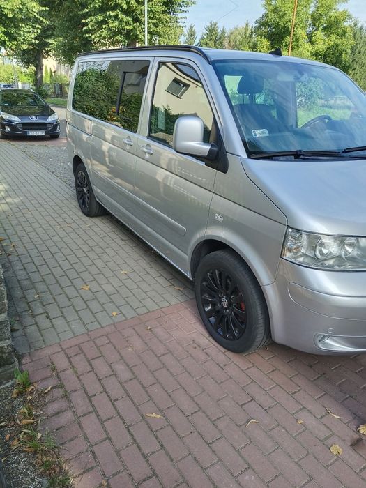 Sprzedam Volkswagen multivan T5 2007 rok
