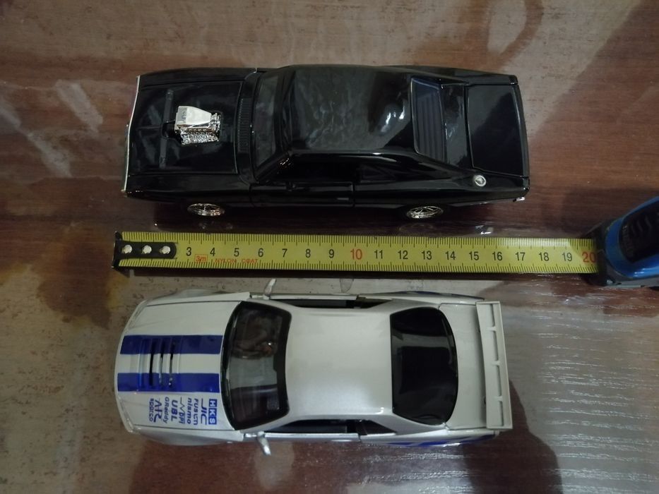 Моделька Dodge Challenger,Nissan GTR34 Skyline, Porsche 911,Bugatti