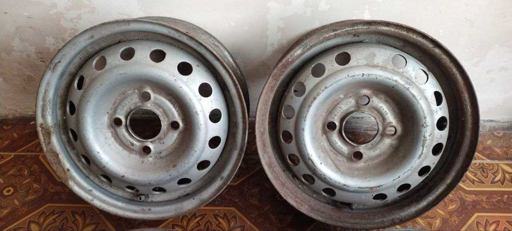 Продам диски р13 4х100