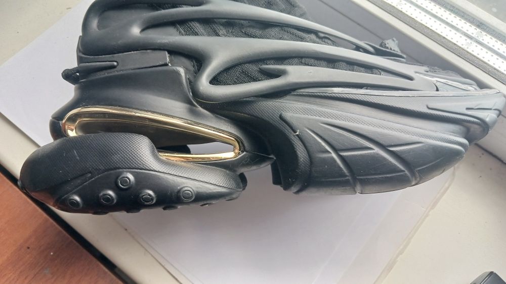 Женские кроссовки сникерсы "Shаrman".