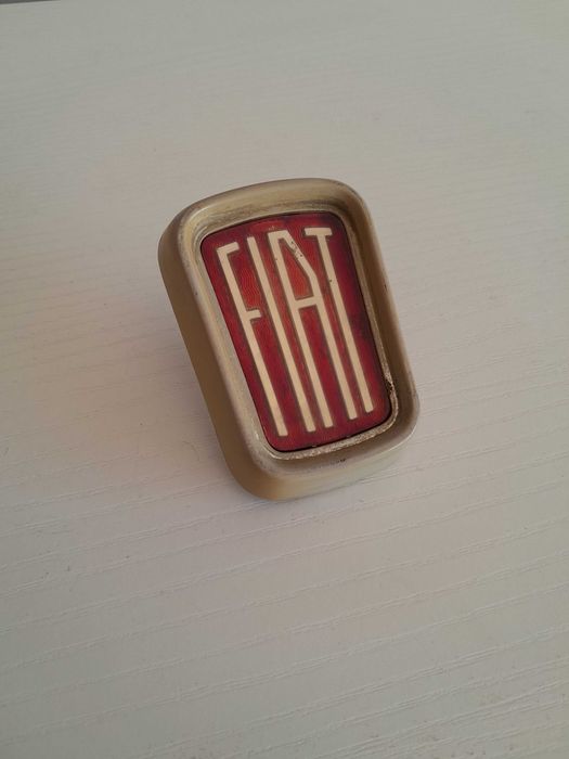 Antigos e classicos legendas emblemas luz interior marcha atras