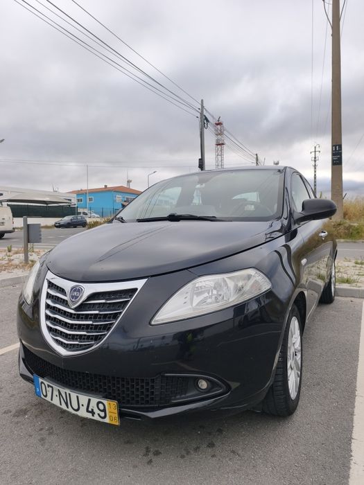 Lancia Ypsilon 2013 1.3 MultiJet Diesel —