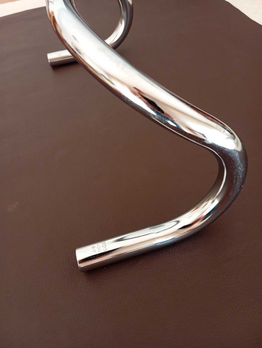 Guiador de Pista NJS da NITTO Craft  B123  400 Made in Japan Aço.