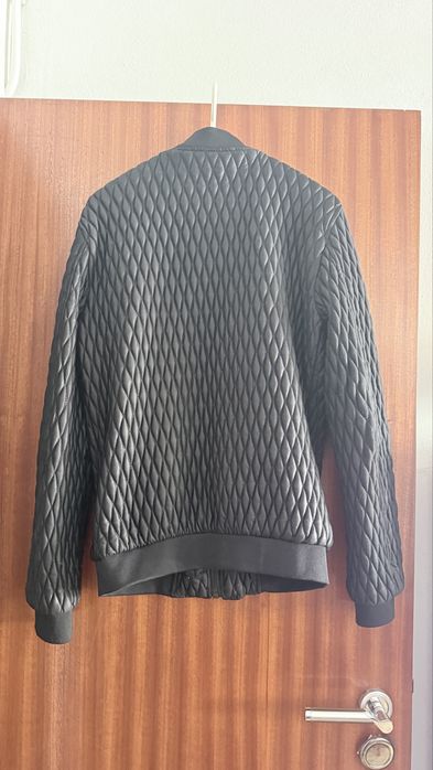 Blusão Zara Man Preto Acolchoado – Tamanho M – Excelente Estado