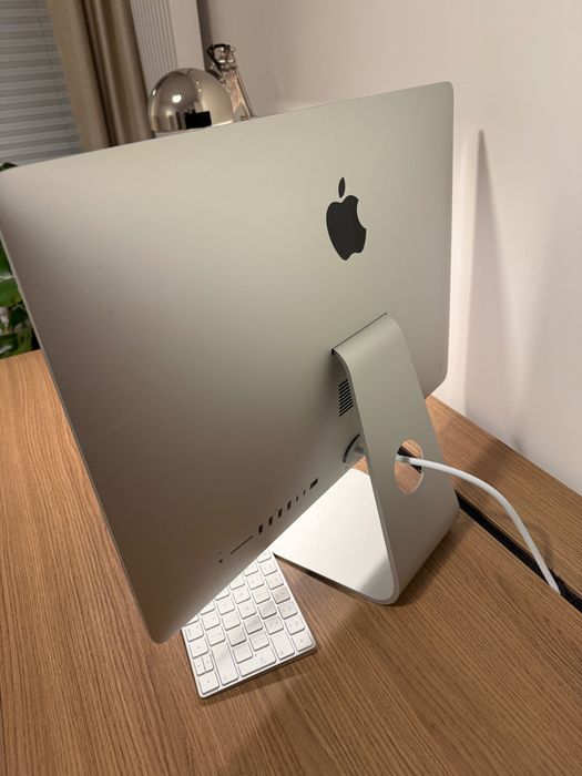 Apple iMac Retina 4K 21,5" 2019 | i5 6-Core | 8GB | 1TB Fusion | Radeon 560X | BOX
