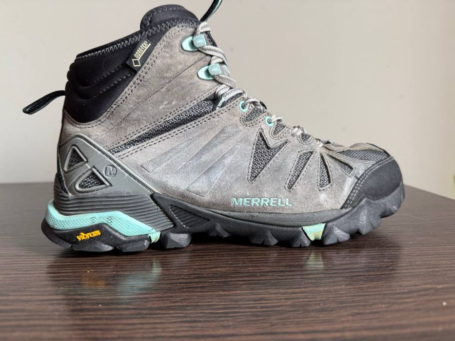 Черевики трекінгові Merrel carpa mid gore-tex. Р 40 на 25.5 см.